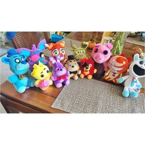 FNAF Five Nights at Freddy’s Plush Lot Official Piggy Roblox (11 Plushes)